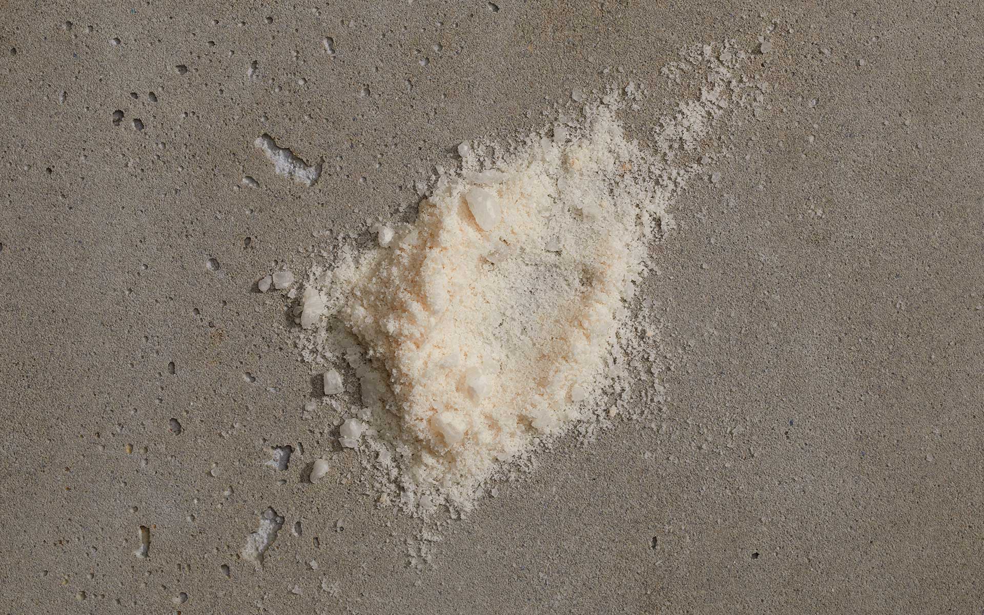 Mini Soothing Bath Soak: Neroli + Pepper - 90 g