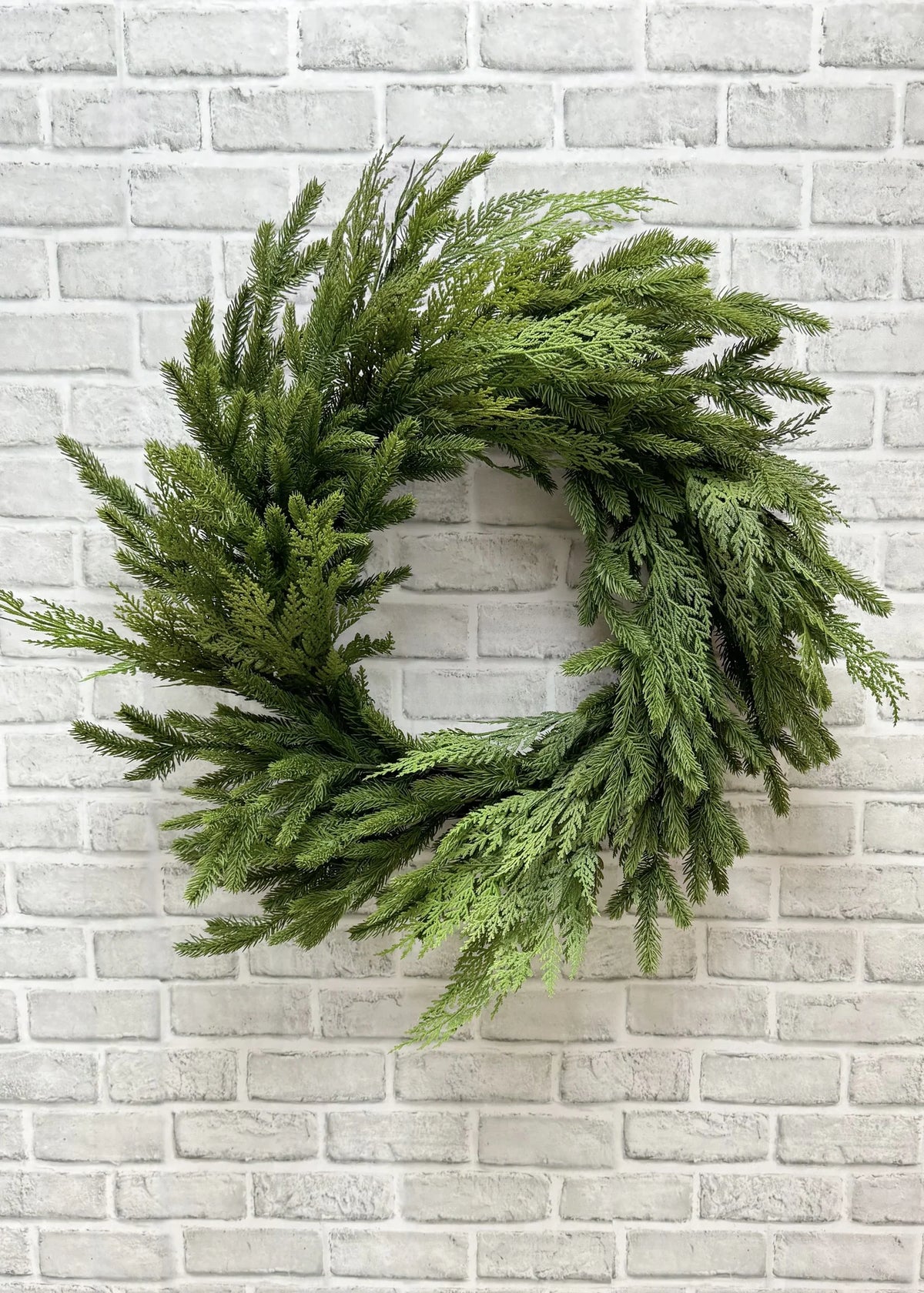 Fresh Touch Spruce & Cedar Wreath - 28"