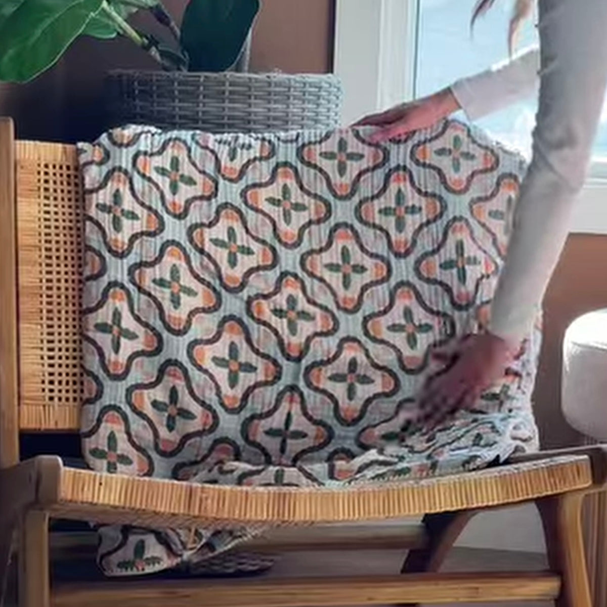 The Mosaic - Muslin Throw with Sherpa Fleece Lining