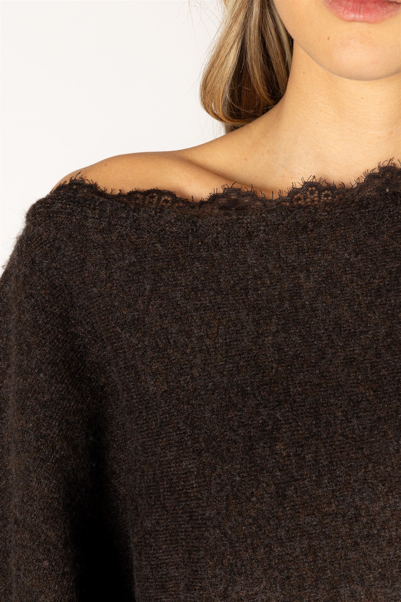 Nobulace Sweater - Walnut