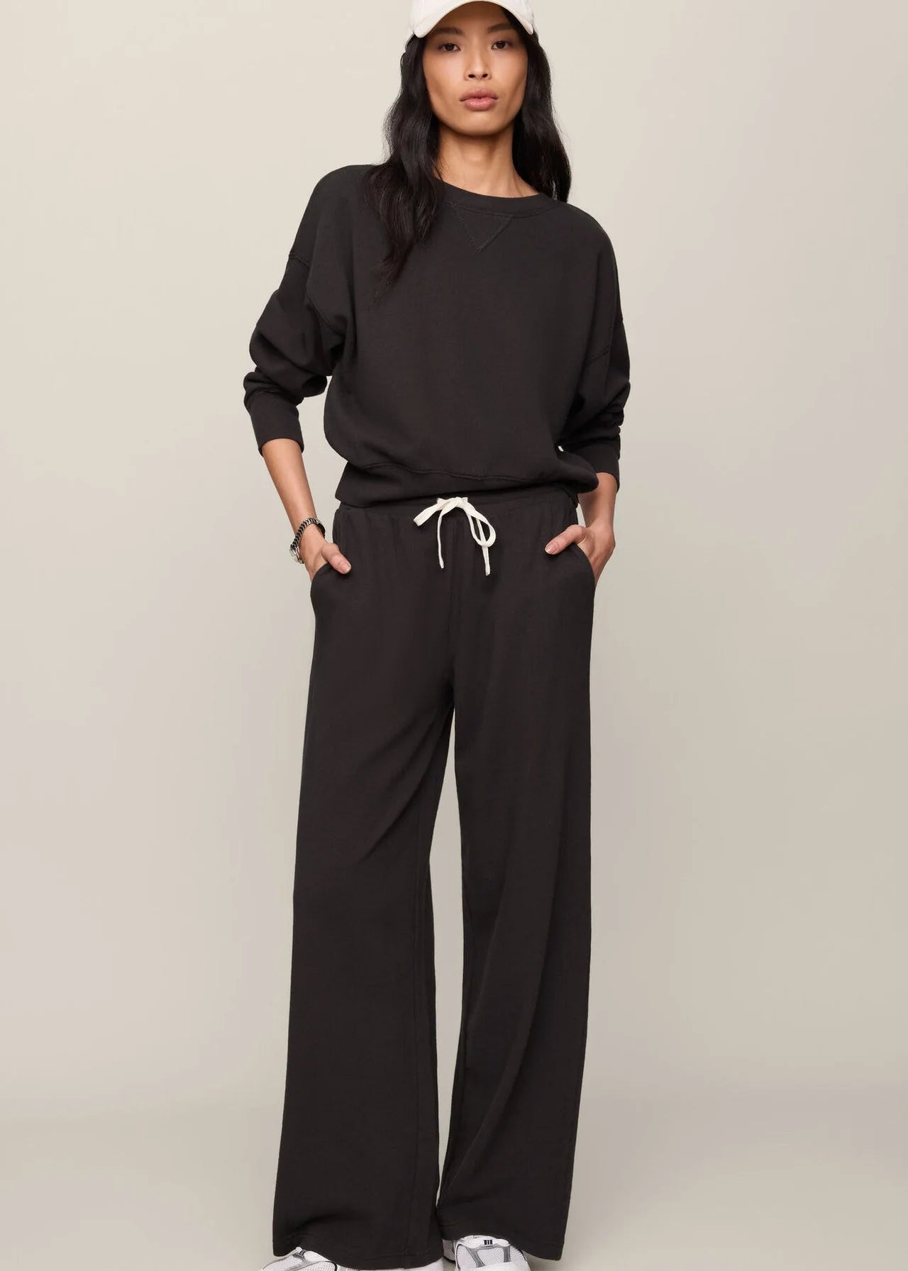 Clubhouse Sweatshirt - Ash Black