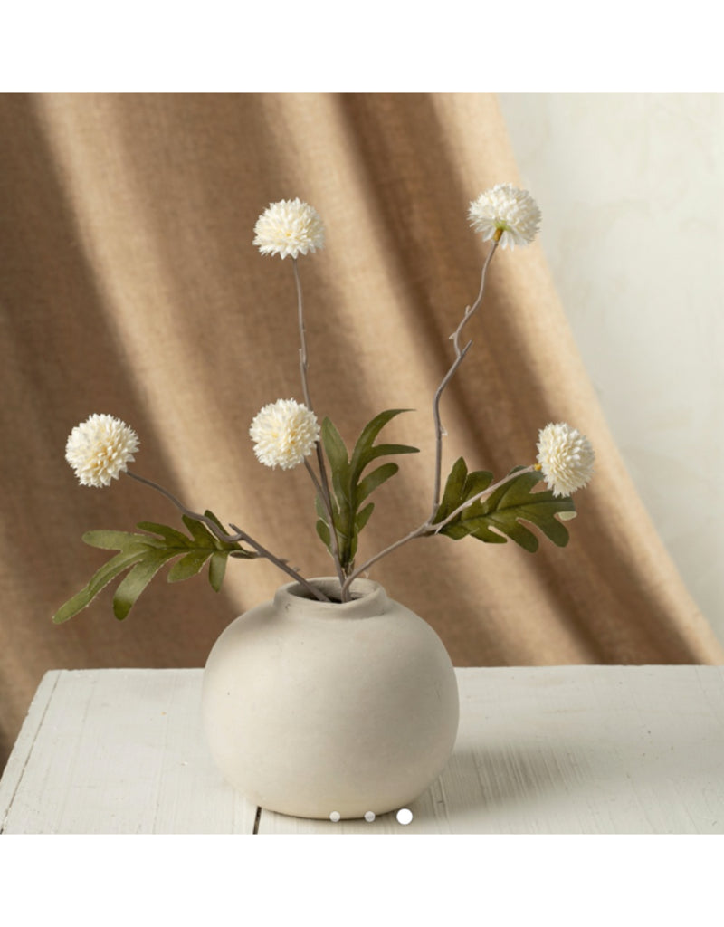 Pom Pom Spray White
