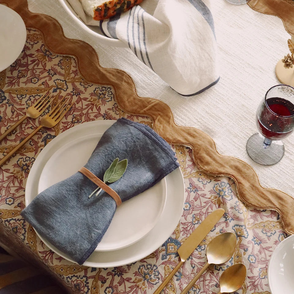 Luna Vine Block Print Tablecloth - 104L"