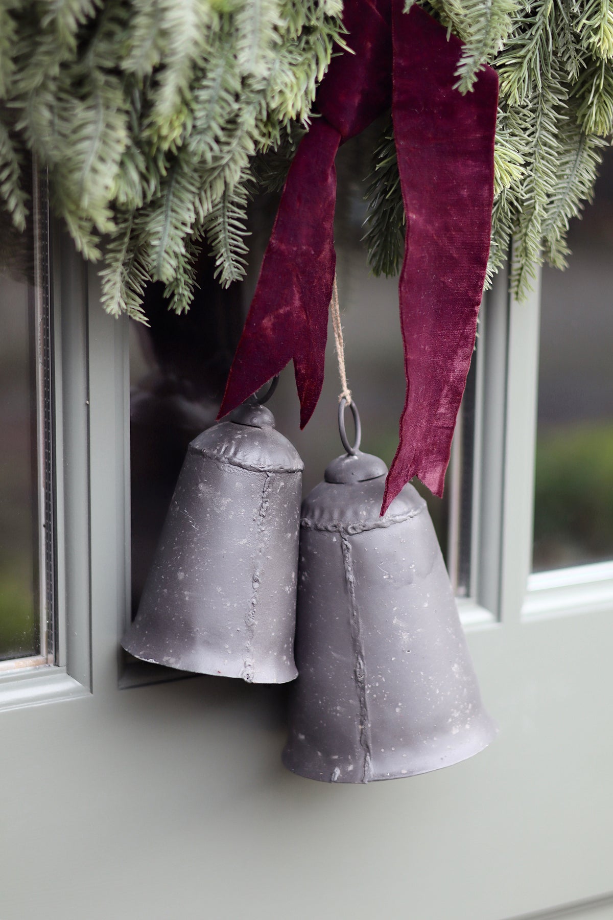 Foundry Iron Holiday Bell - Large