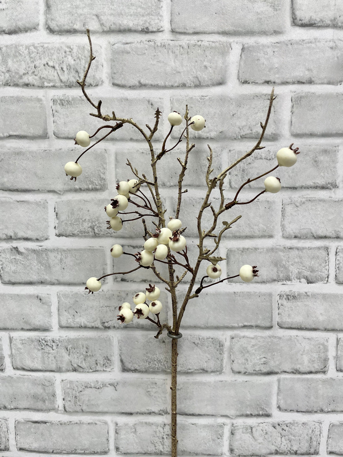 Cream Twig Berry Spray - 31.5" Weather Resistant