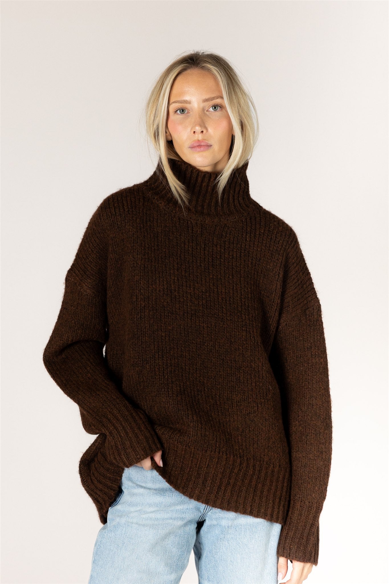 Aggie Sweater - Cocoa Mix