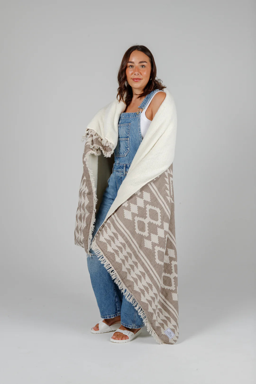 The Beach Fleece Lined Throw - Walnut