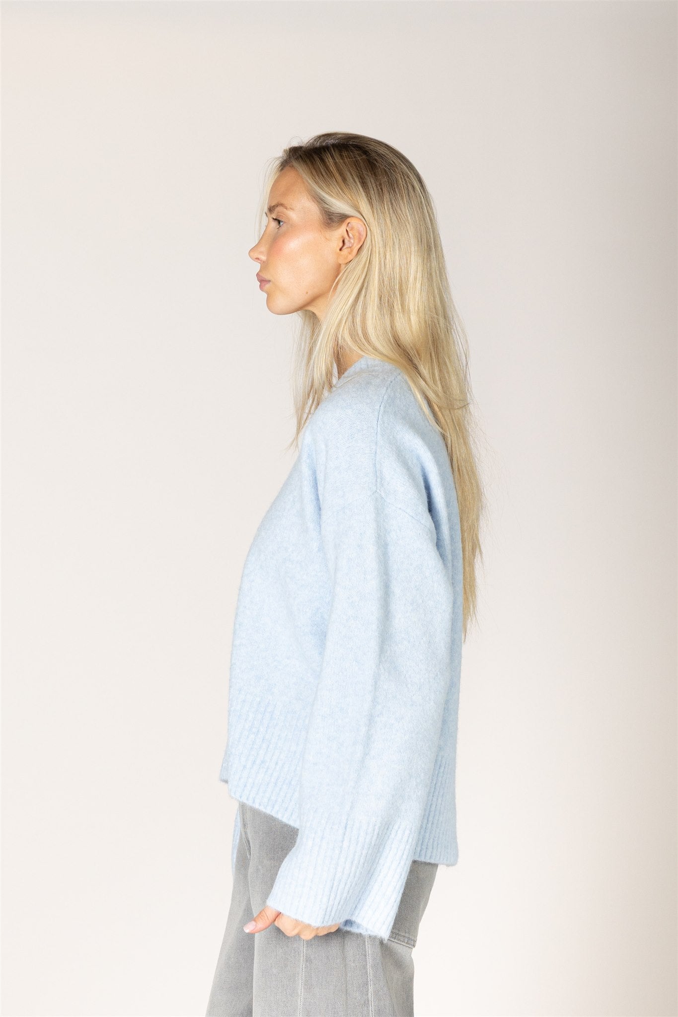 Etta V-Neck Sweater - Breeze