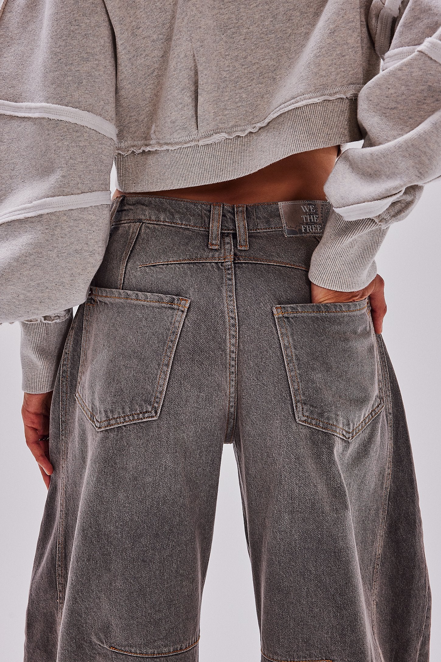 Good Luck Mid - Rise Barrel Jeans