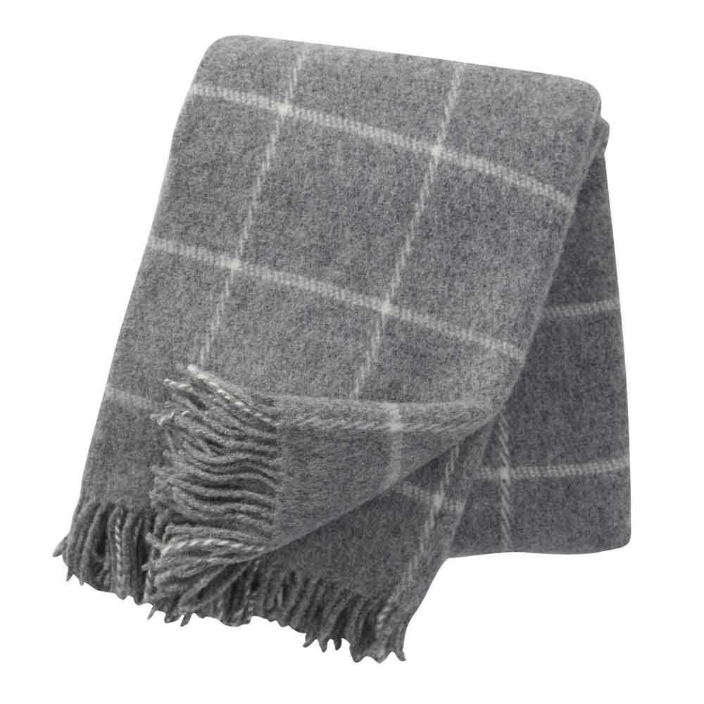 Vinga Throw