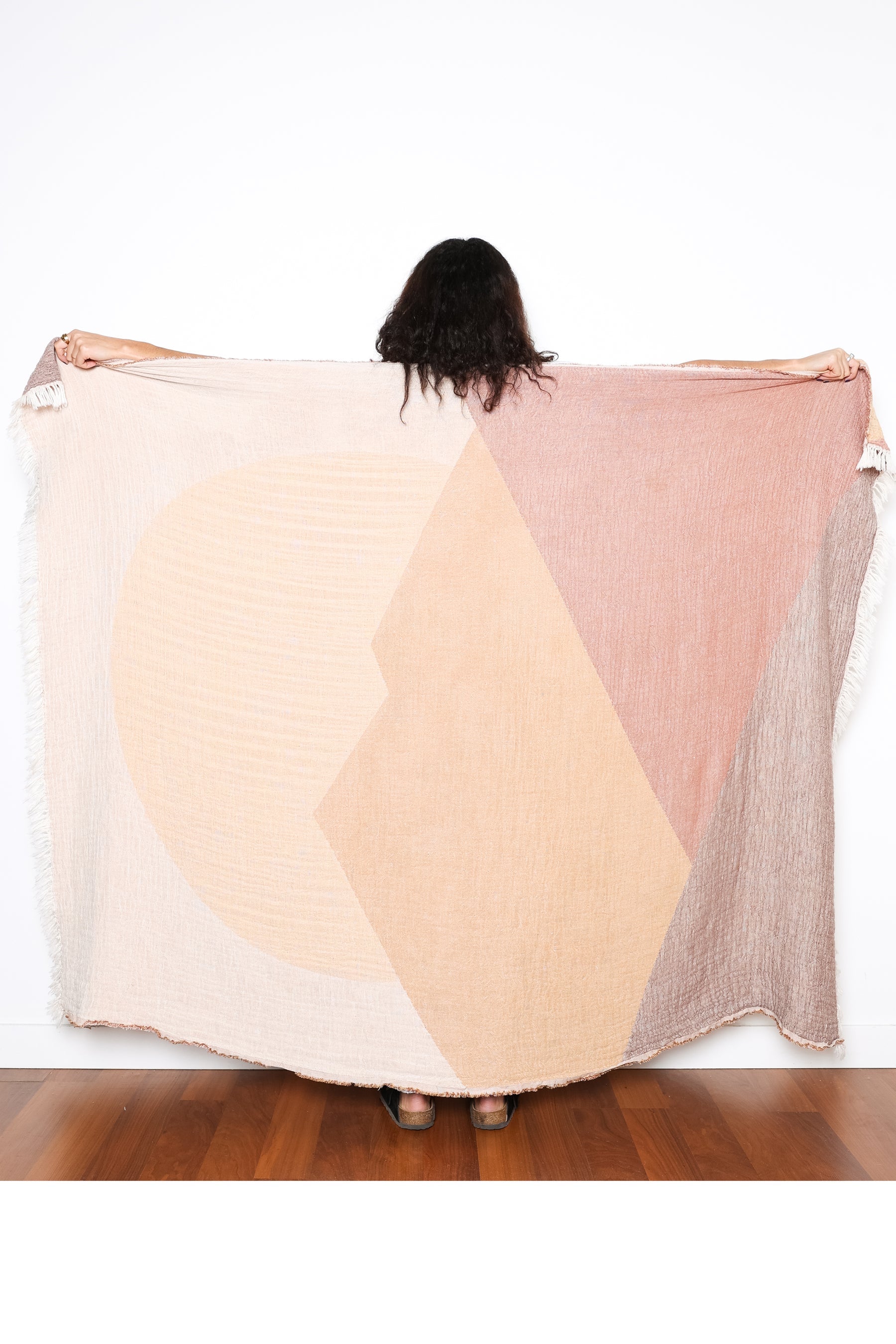 Meander Throw