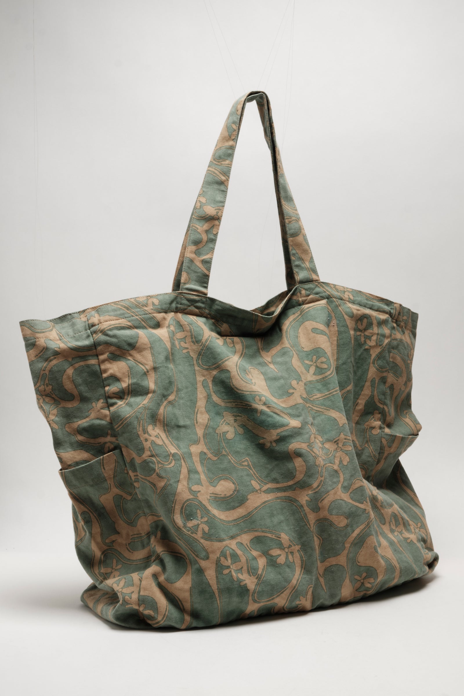 Organic Veg Dyed Tote - Wavy Baby