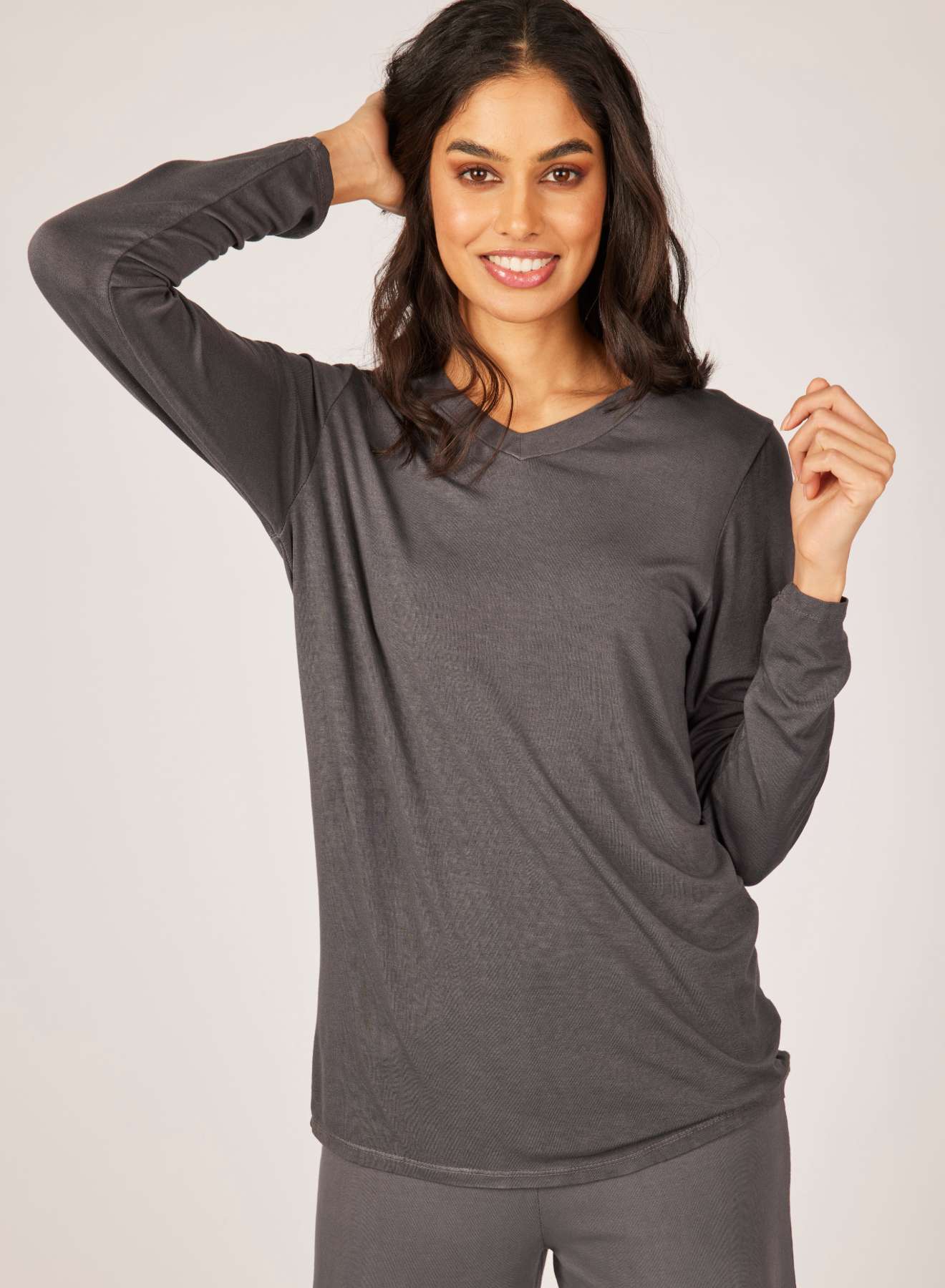 Second Skin V-Neck Loose Top