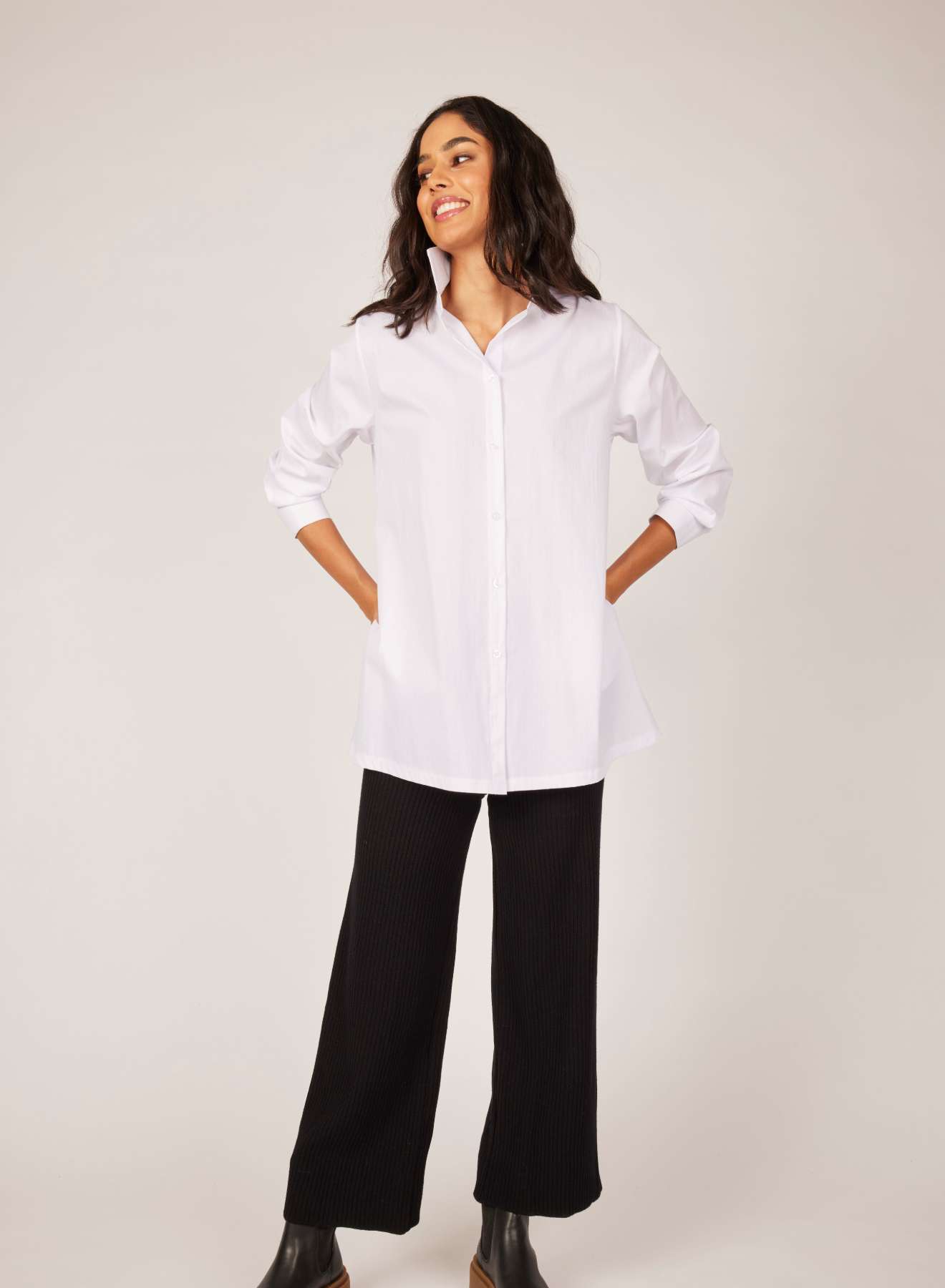 Classic Cotton Blouse w/ Back Pleat & Pockets