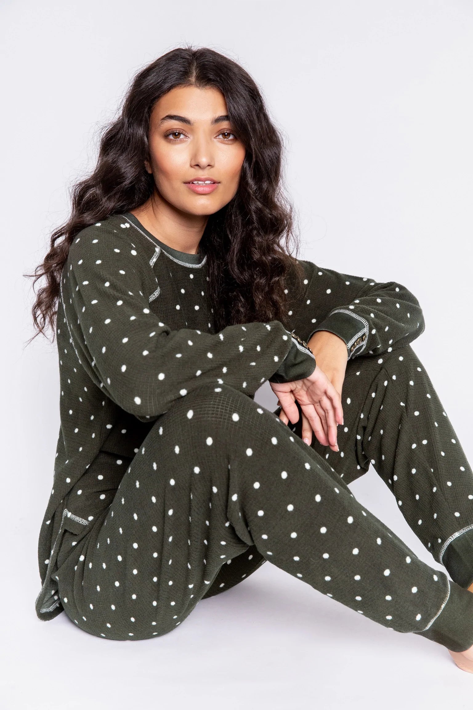 Pine Woods Dots Lounge Set